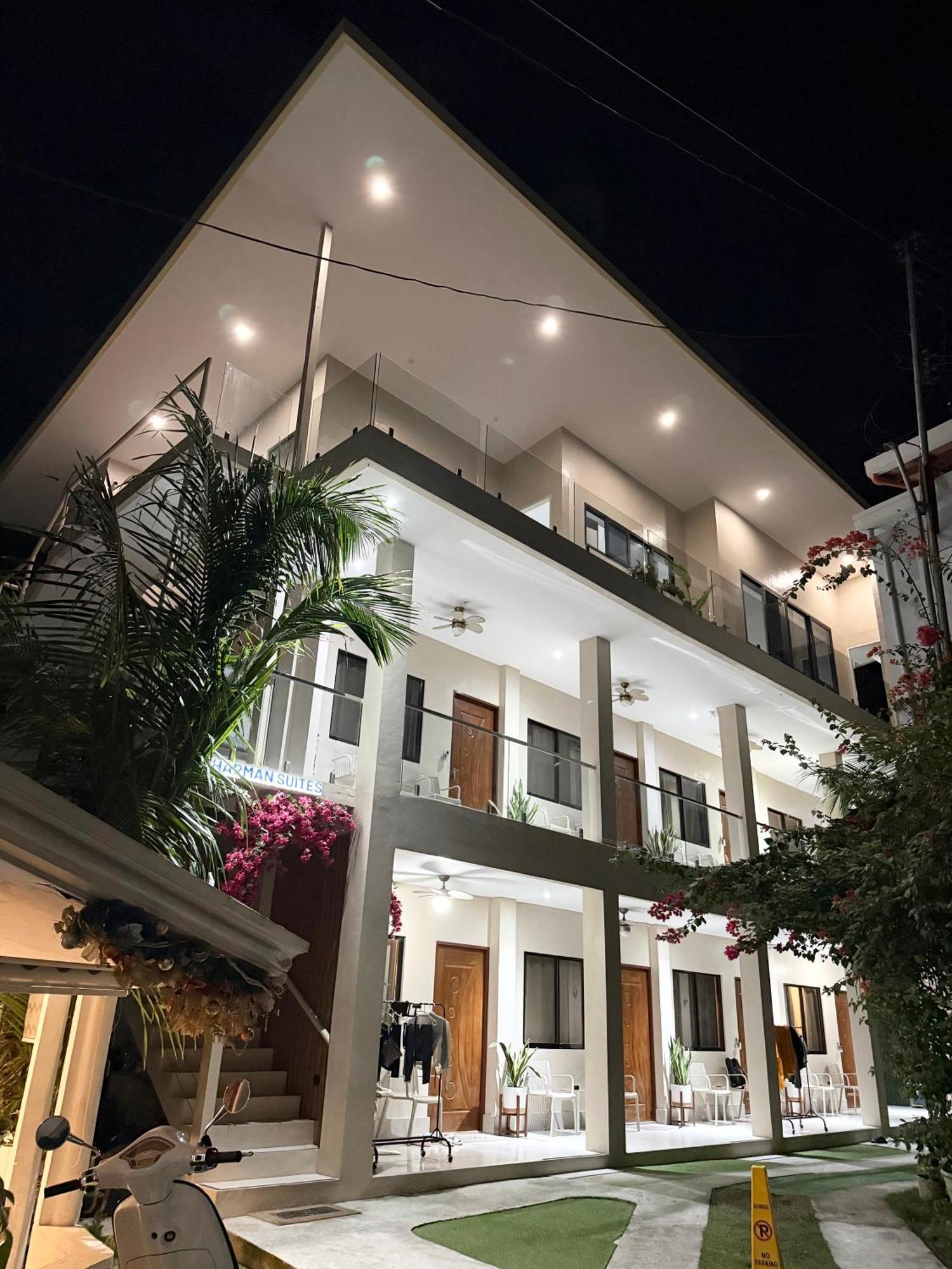 Harman Suites Moalboal Exterior foto
